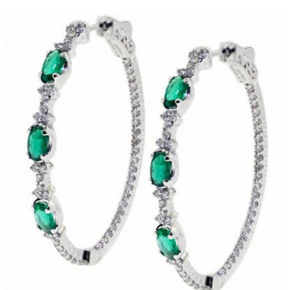 - New Sterling silver diamond earrings - Picture 1 of 2